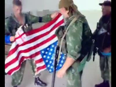 Русские десантники топчут американский флаг