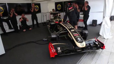 Lotus F1 Car plays Happy Birthday
