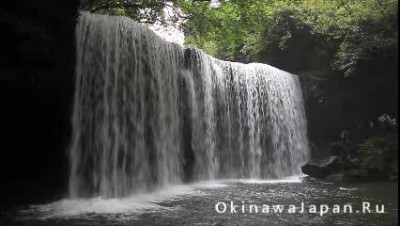 Водопад в префектуре Кумамото, Япония