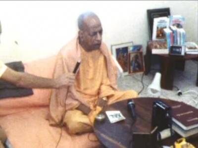 Не привносите кого-то ещё кроме Кришны