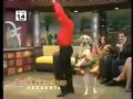 Собака танцует латину