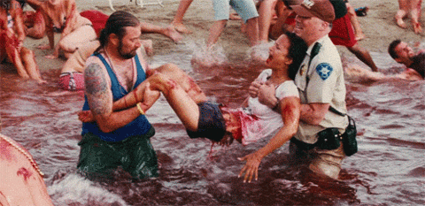 1344260014_gifki-iz-filmov-uzhasov-1