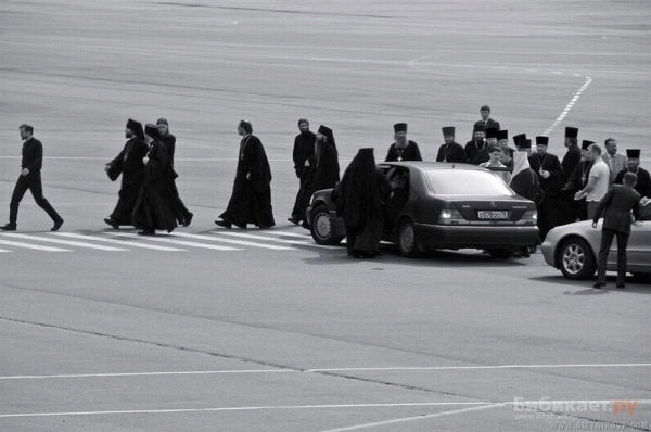 Priest_cars_20