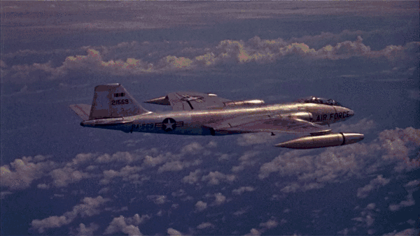 -самолет-бомбардировщик-boom-1501109