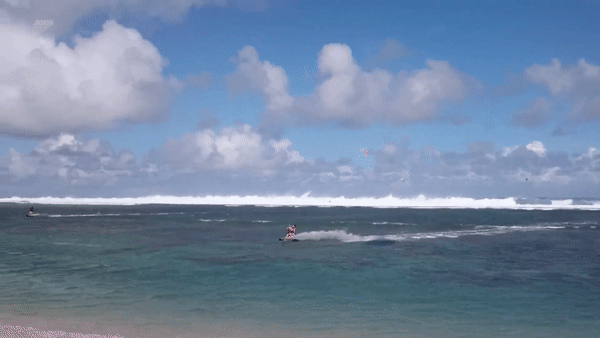 ezgif.com-video-to-gif (15)