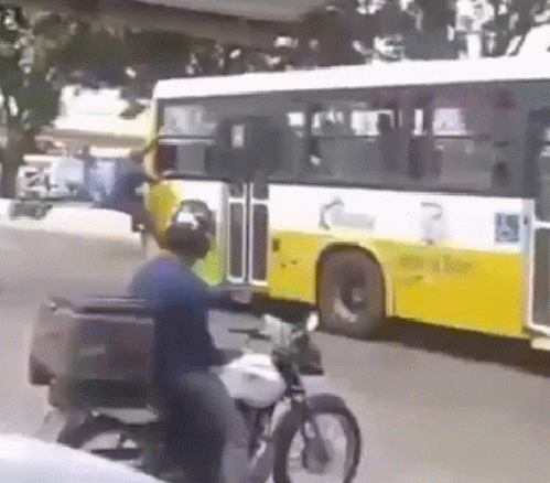 __spideman_bus