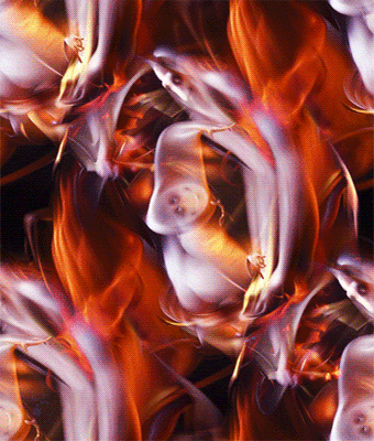 84 Девушка в красном