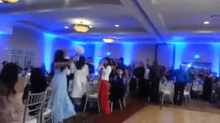 Танец молодых