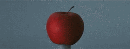Кинуть яблоко. Яблоко гифка. Падающее яблоко. Анимированное яблоко. Гифы яблоки.