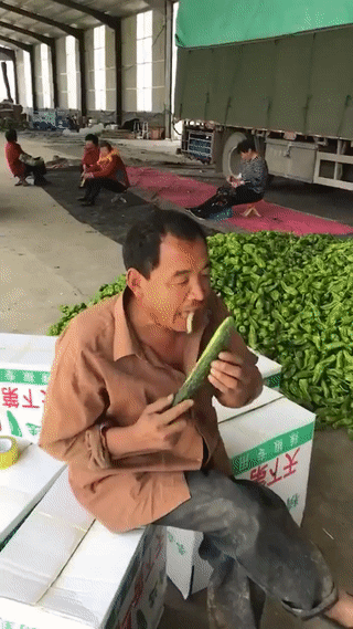 -азиаты-огурец-4427439