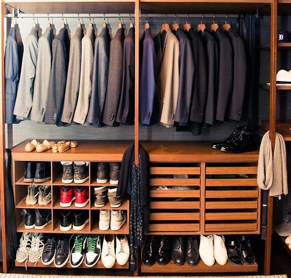 шкаф с одеждой