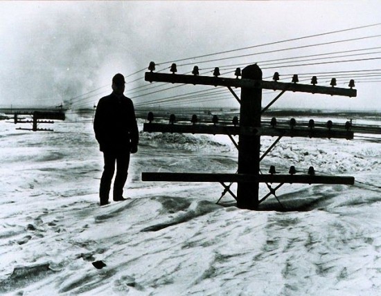 снег