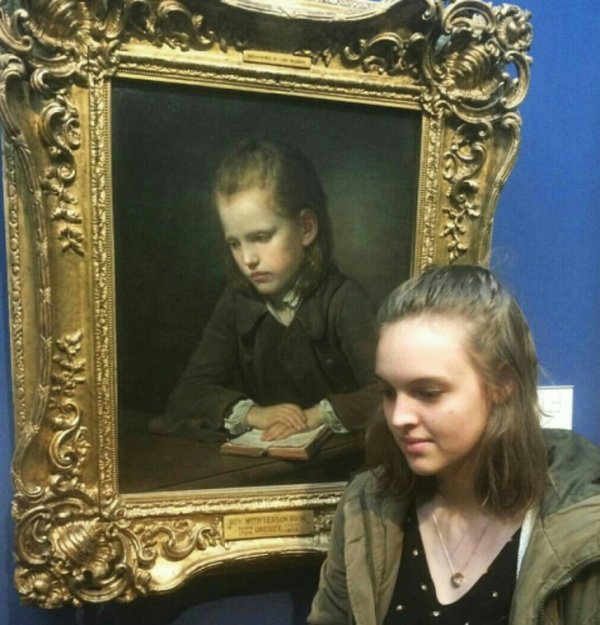 these-time-travelers-are-just-showing-off-23-photos-1