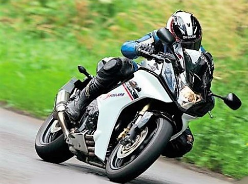 2013 Honda CBR600F Review-b