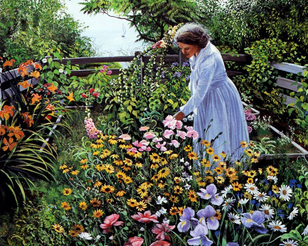 Женщина в цветочном саду