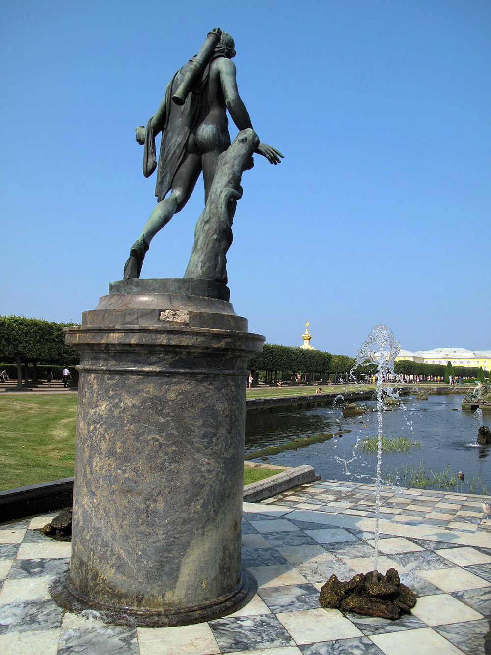 статуи петергофа