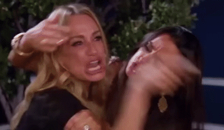 девки и кот