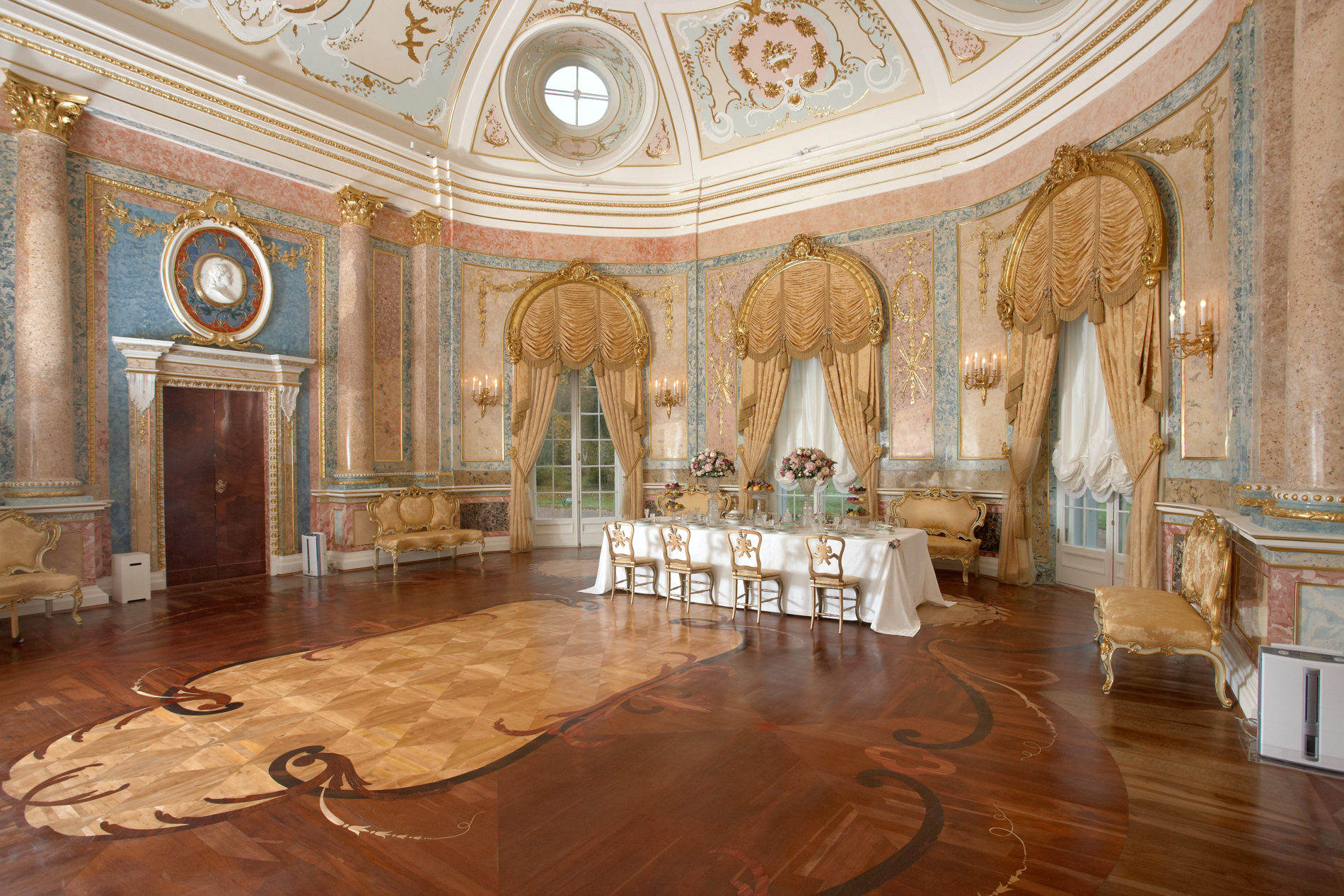 1673071270_pro-dachnikov-com-p-kitaiskii-dvorets-v-oranienbaume-foto-33