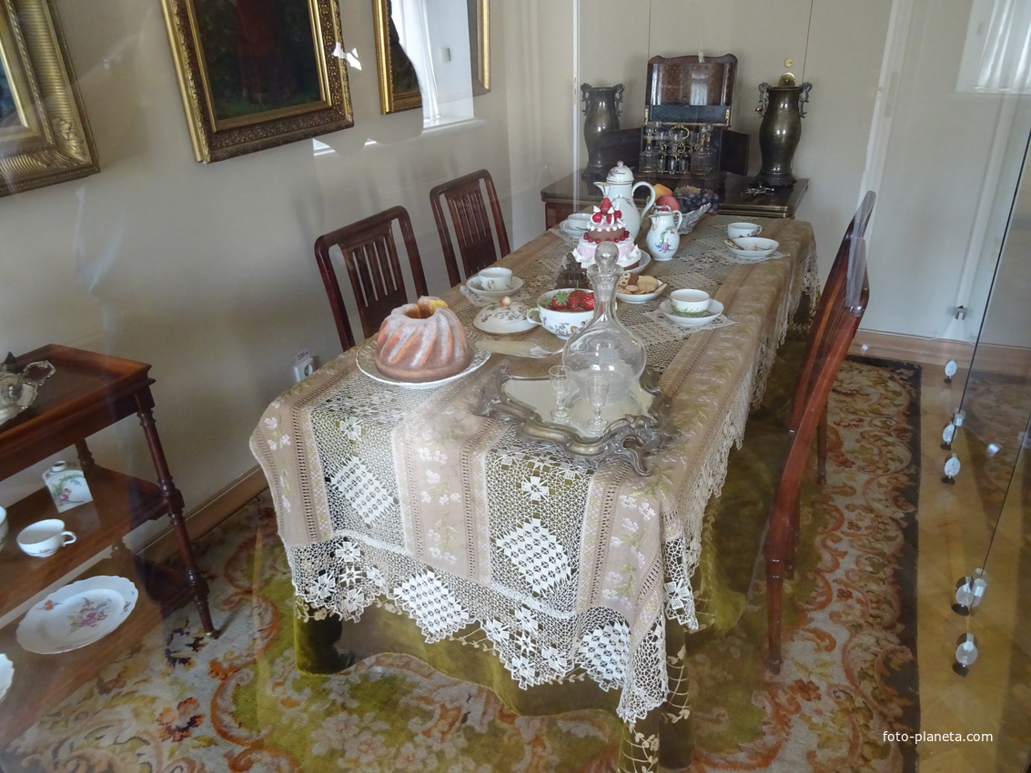 gosudarstvennyy-dvortsovo-parkovyy-muzey-zapovednik-gatchina-949466