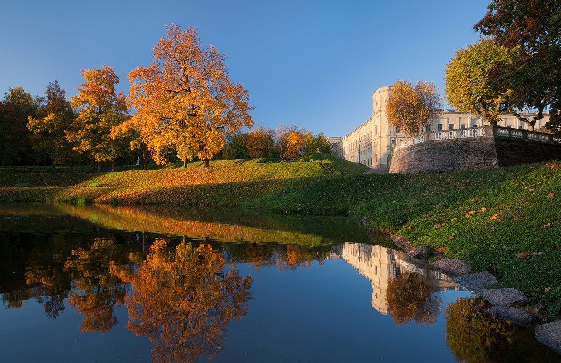 1640383228_35-celes-club-p-gatchina-osenyu-priroda-krasivo-foto-35