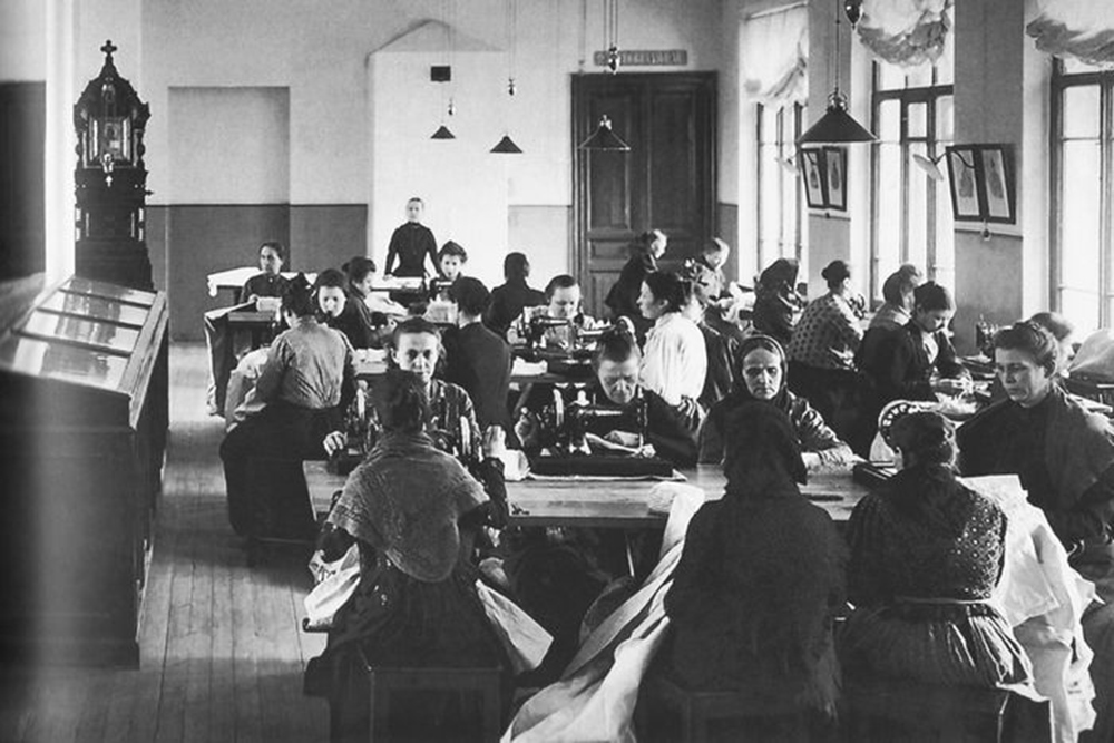 house_of_diligence_kronstadt_05