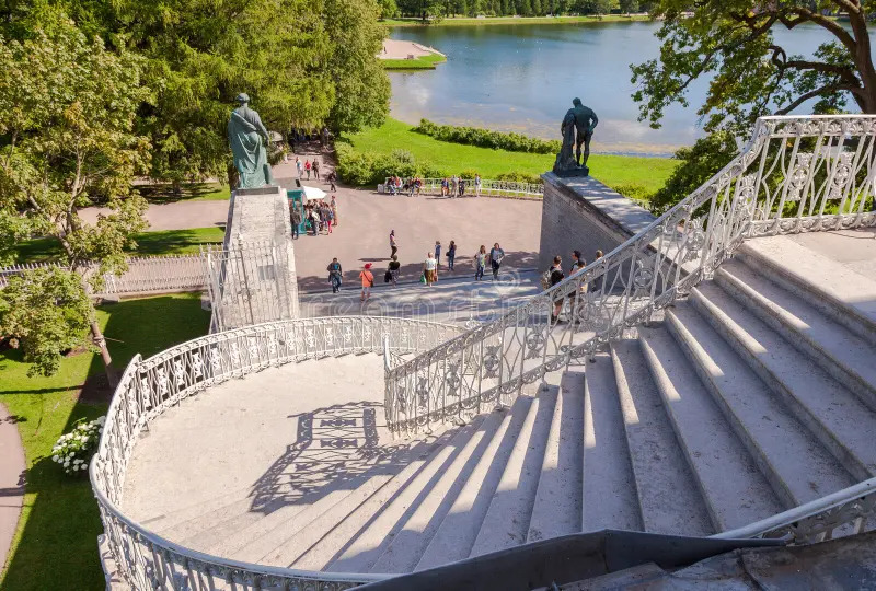 -к-га-ерее-камерона-ворц