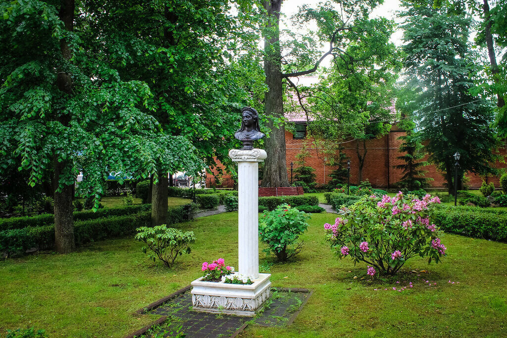 scale_1200 (4)