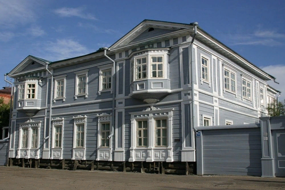 scale_1200 (1)