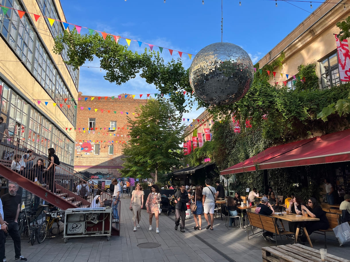 329736df-8424-467f-aedc-d0d63750c655