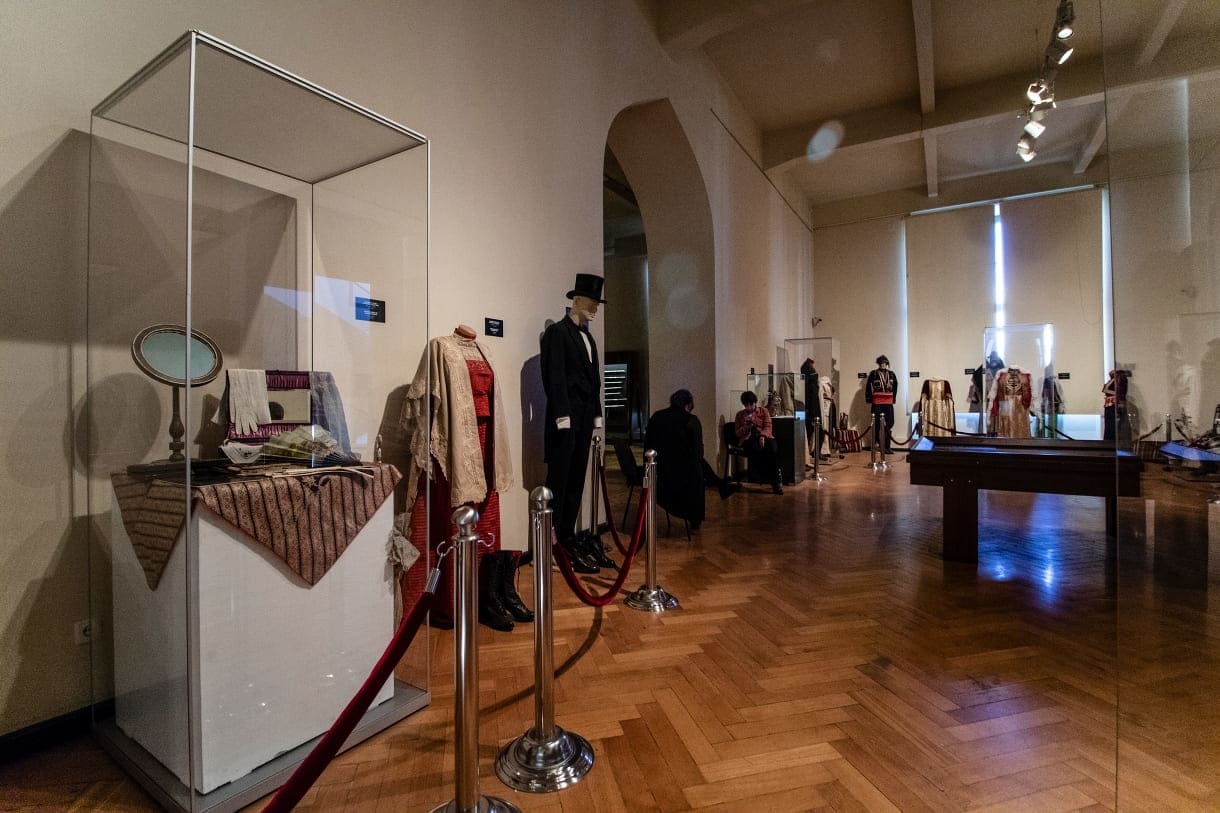 0f2c9ebb-6e20-4661-96b8-3e2cf7d53d42