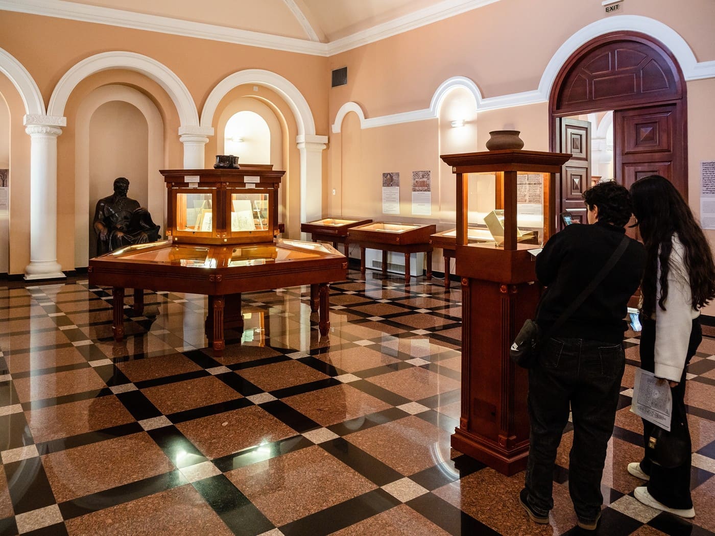 f899faad-a67c-4307-a949-a5c2d74c913e