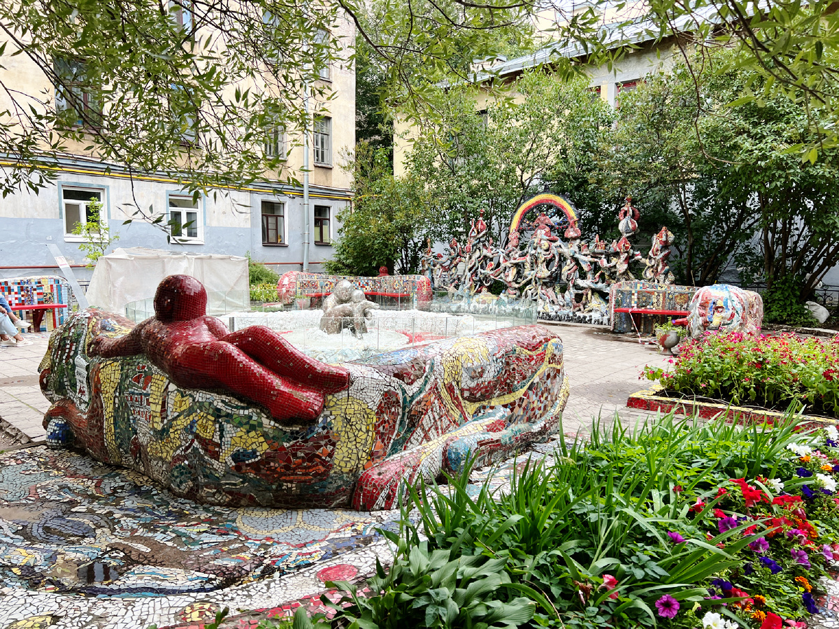 oie_28102622Ng5HIyy8