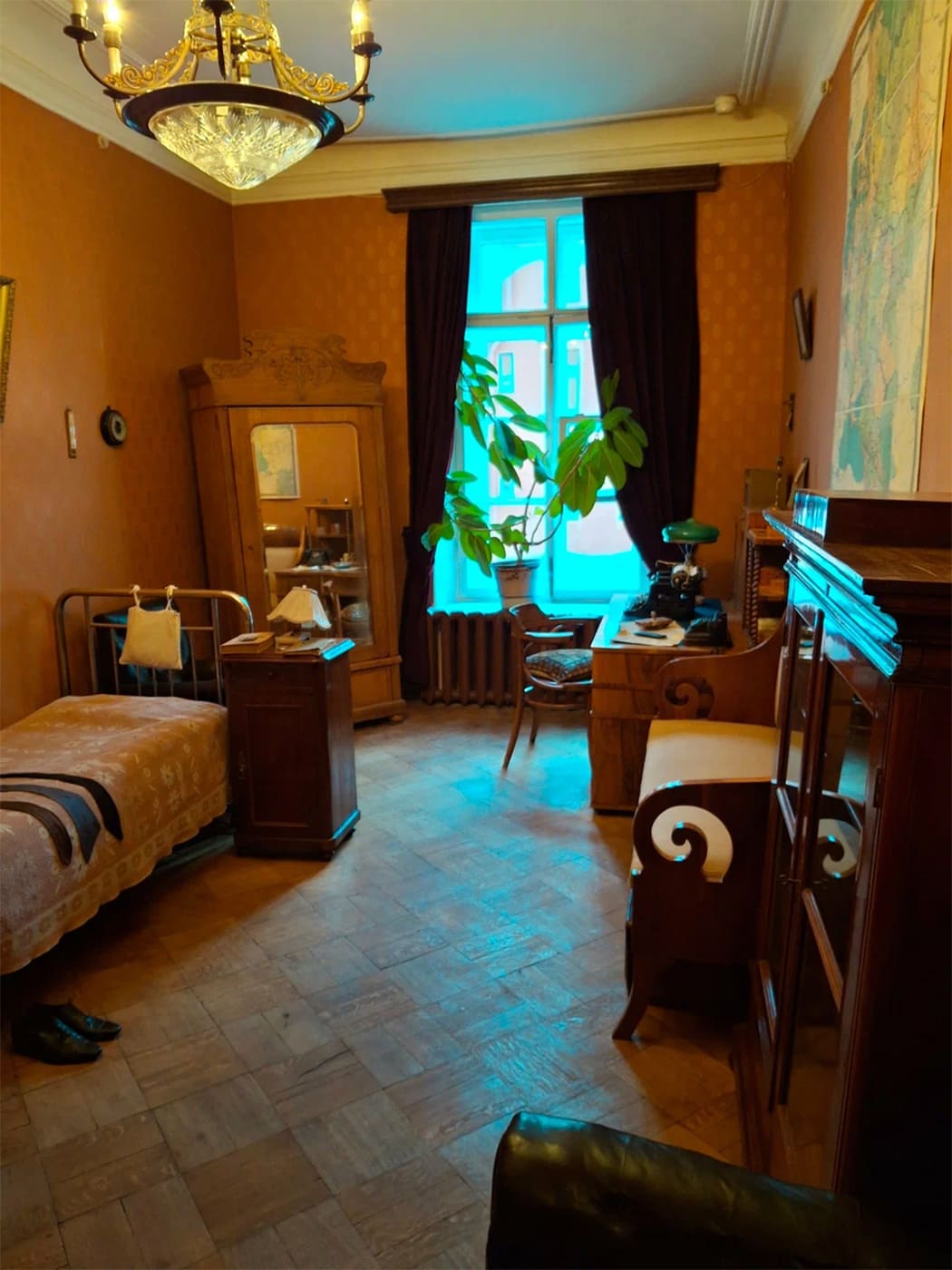 e8b34948-6432-4ffb-94b2-f520b77bd726