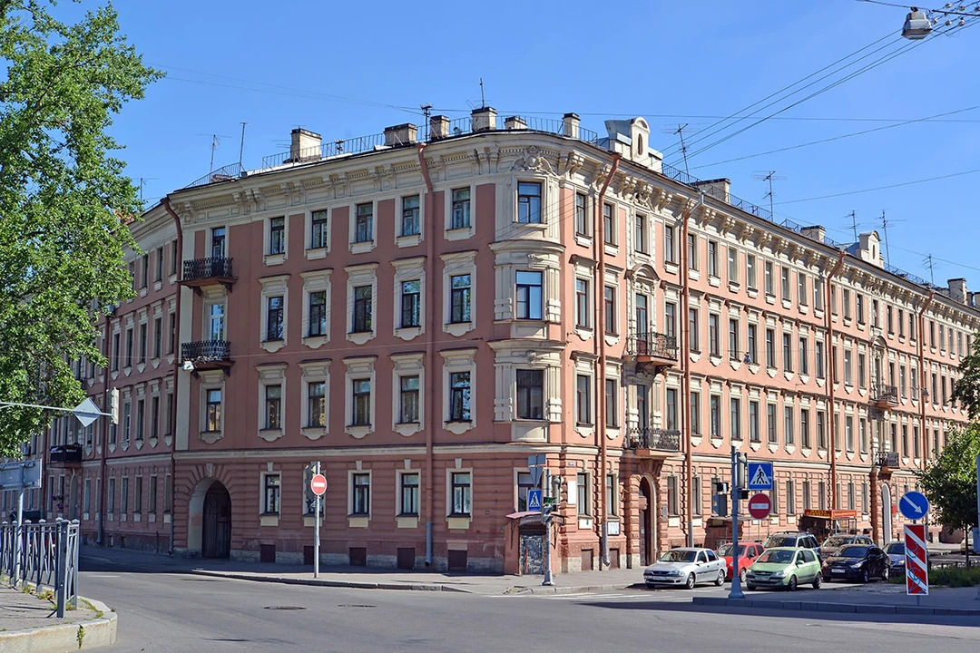 8054dc3d-4668-439b-bf67-d0cc9d1c