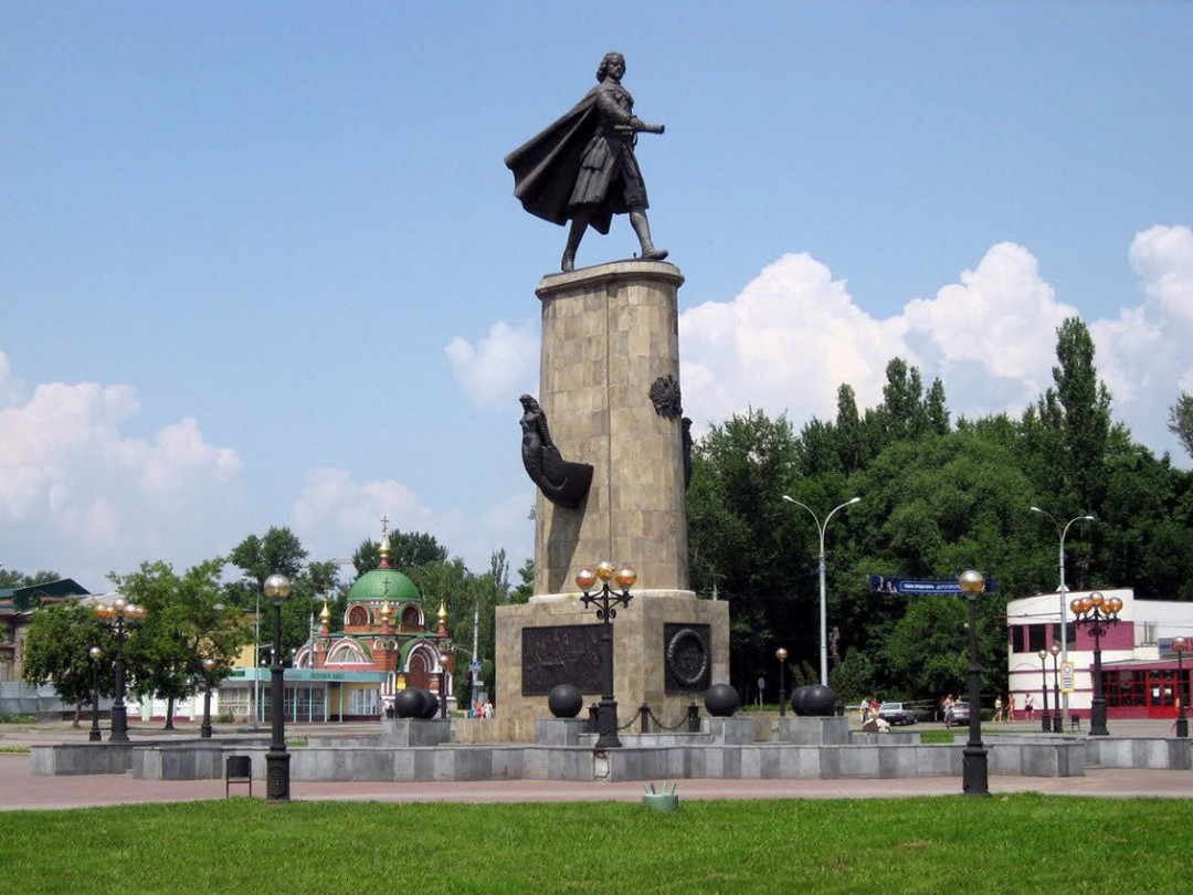 11-02-amzj2k-ploshchad-petra-velikogo.cd9f7e96