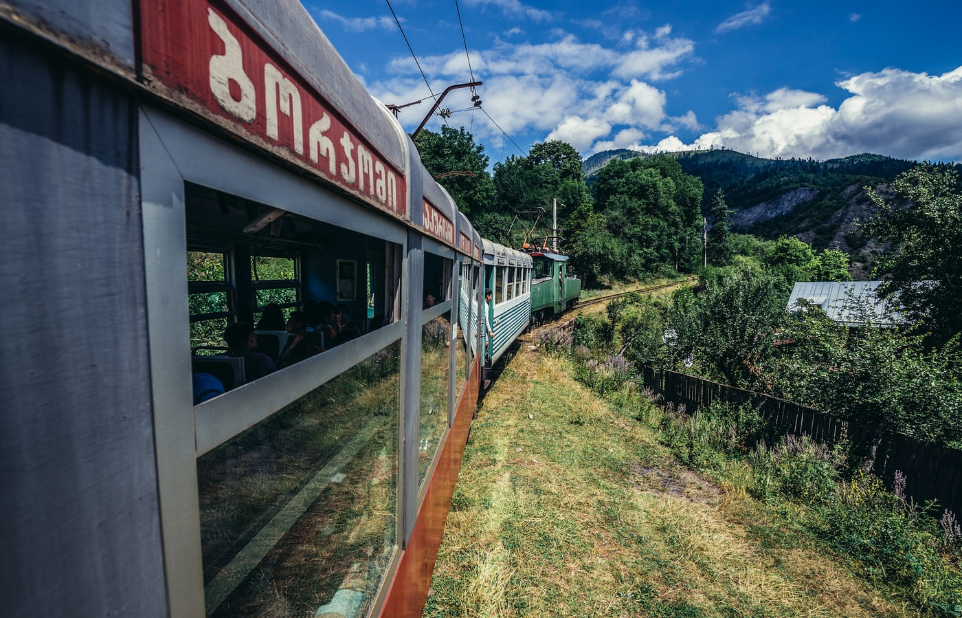 bbabf671-f603-4338-ba69-49b372a1bb45