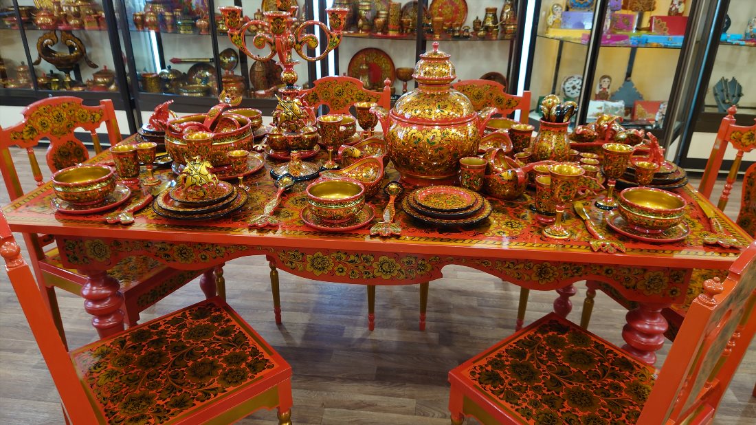 1-muzeino-turisticheskoi-tsentr-zolotaia-khokhloma