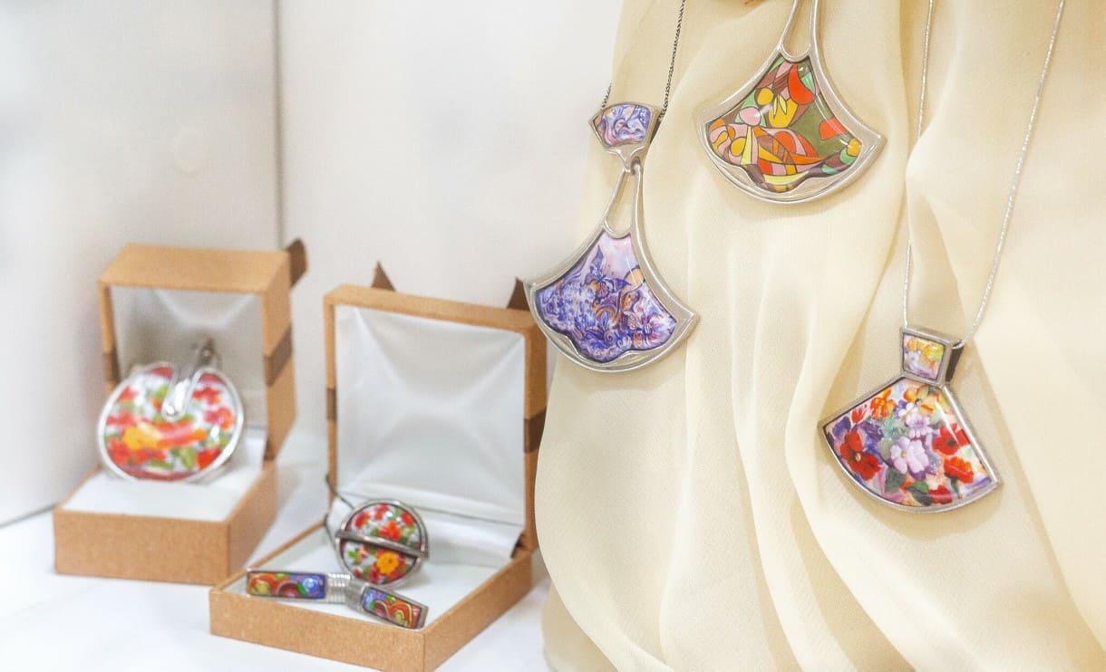 1a269db9-6a93-490a-bf98-eb9b088069a6