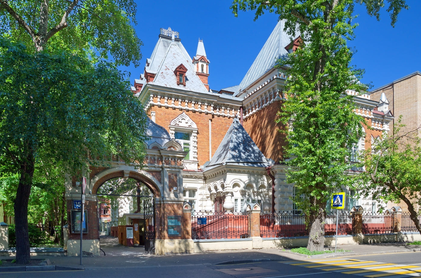 bdeff3cc-43f0-445d-9866-eb344d12e18b