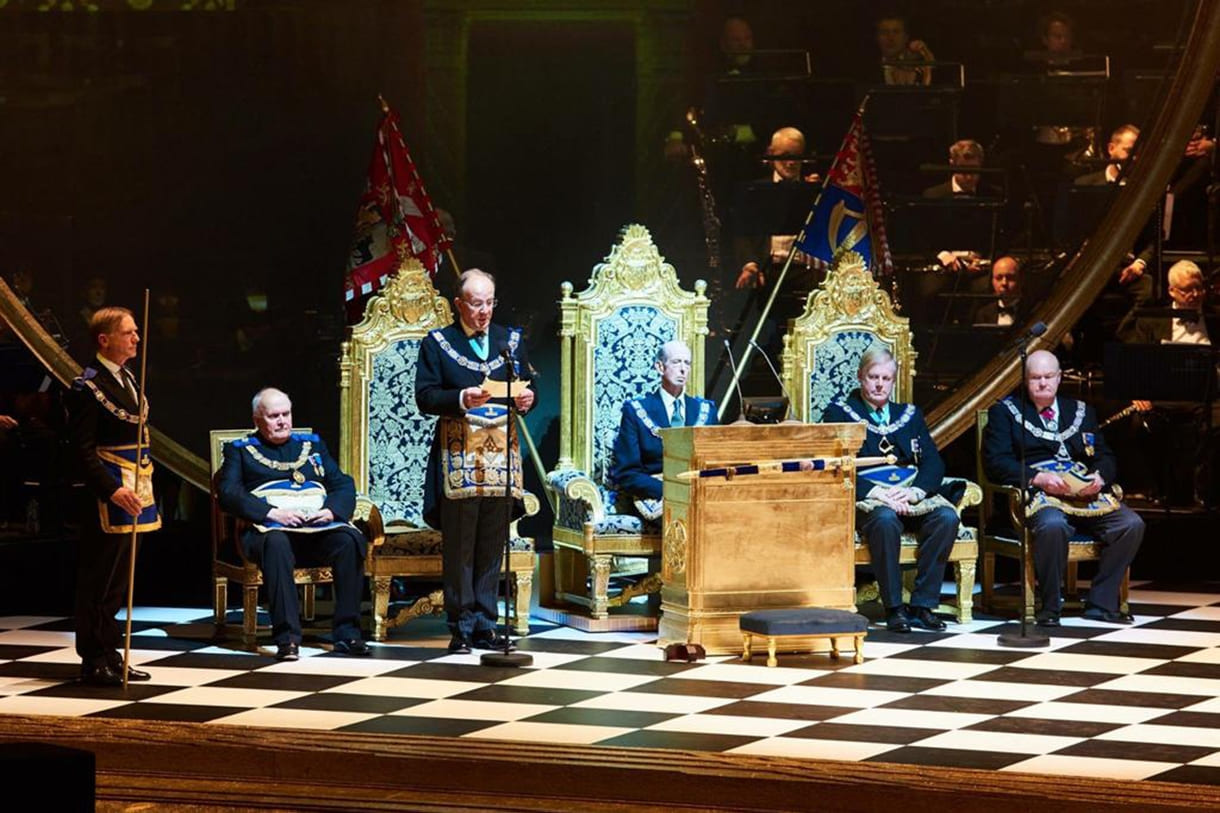 04718eee-c01b-4a69-b5ac-01194f6f4730