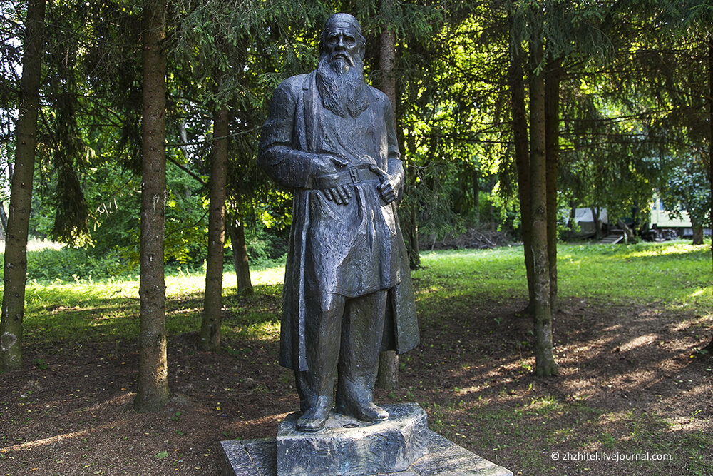 scale_1200