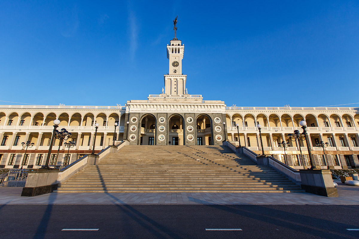 e93569ad-3b74-4272-a418-697926e75aab