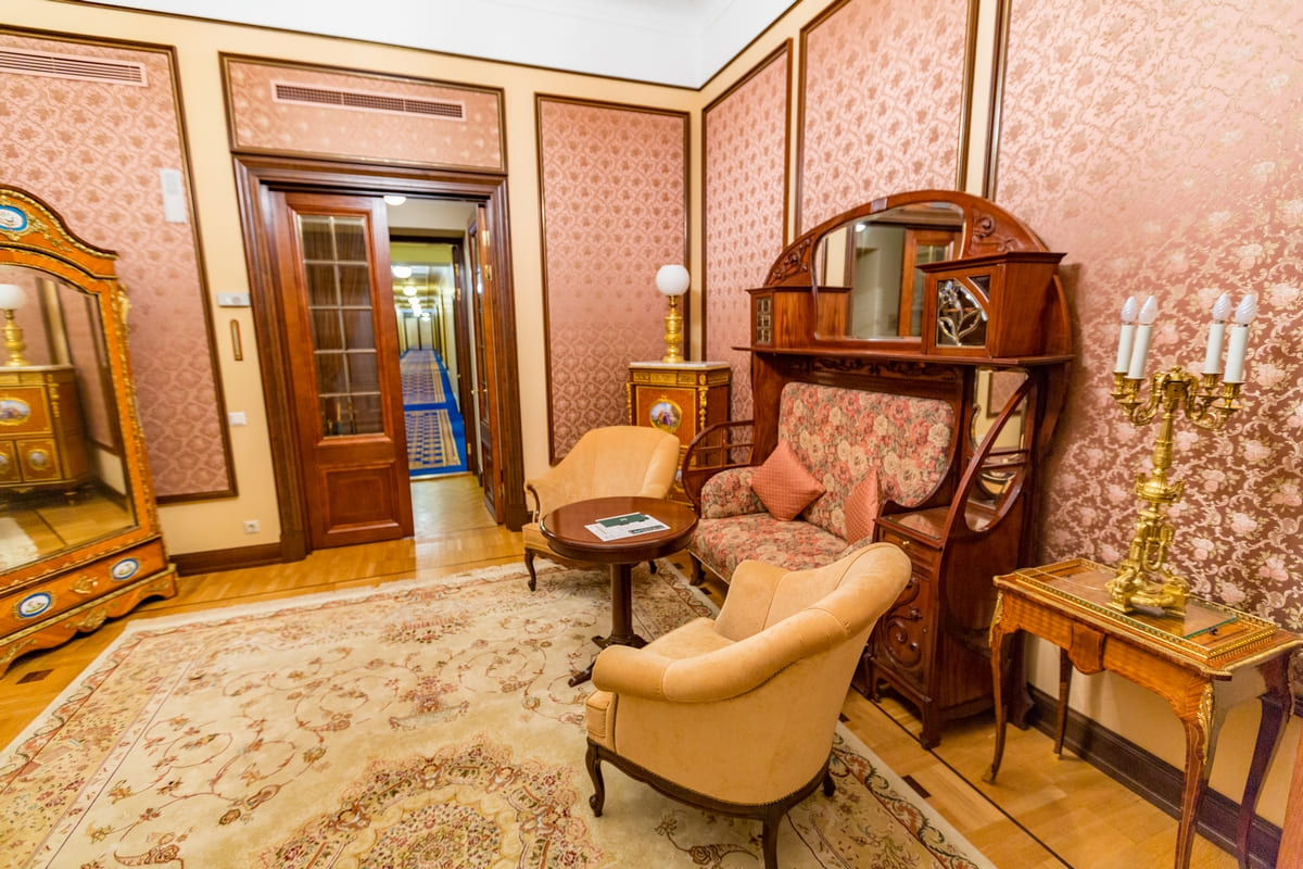 c3c7b129-f9f5-4ee0-9926-f8e1eed75957