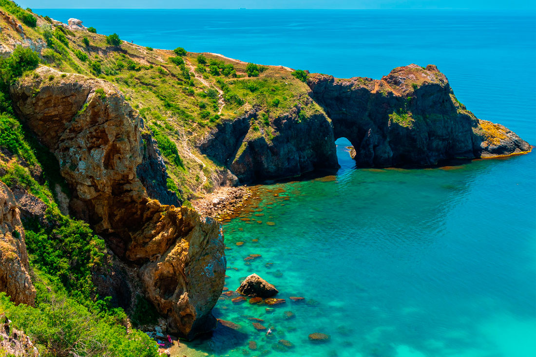 dianas-grotto