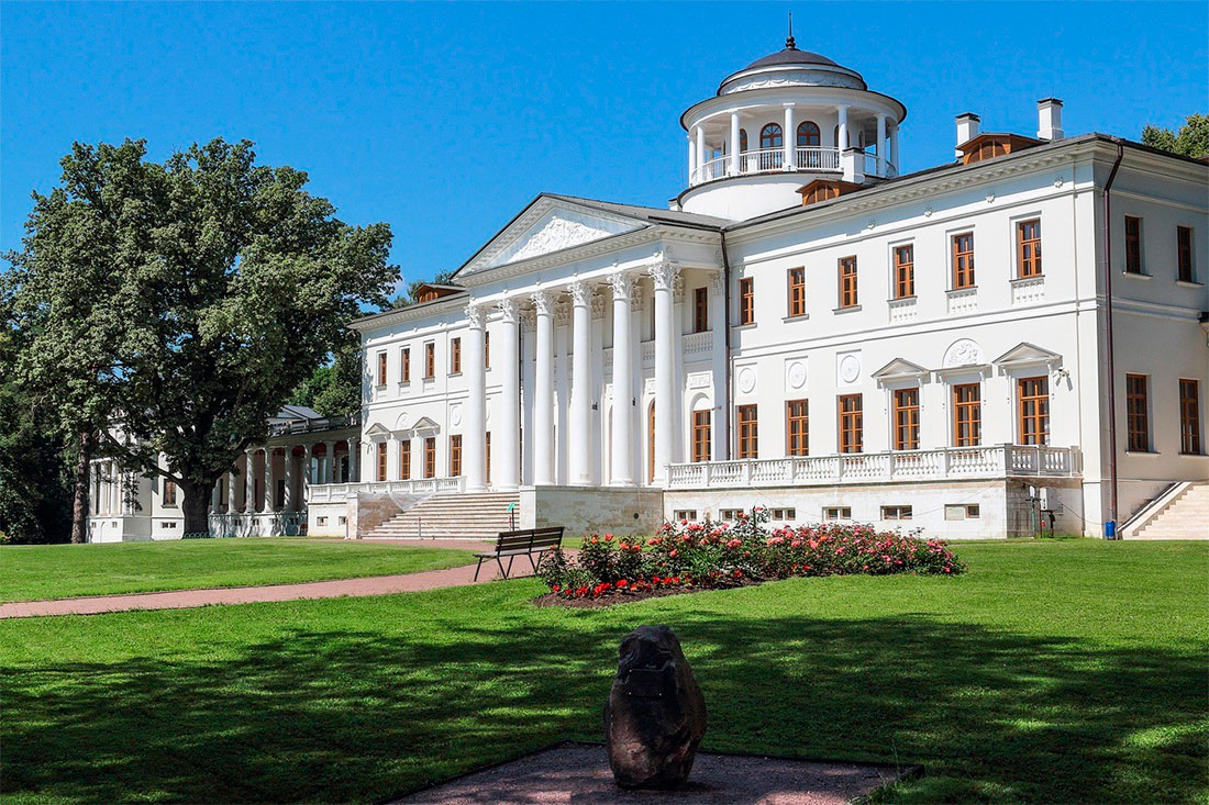 manor-ostafyevo