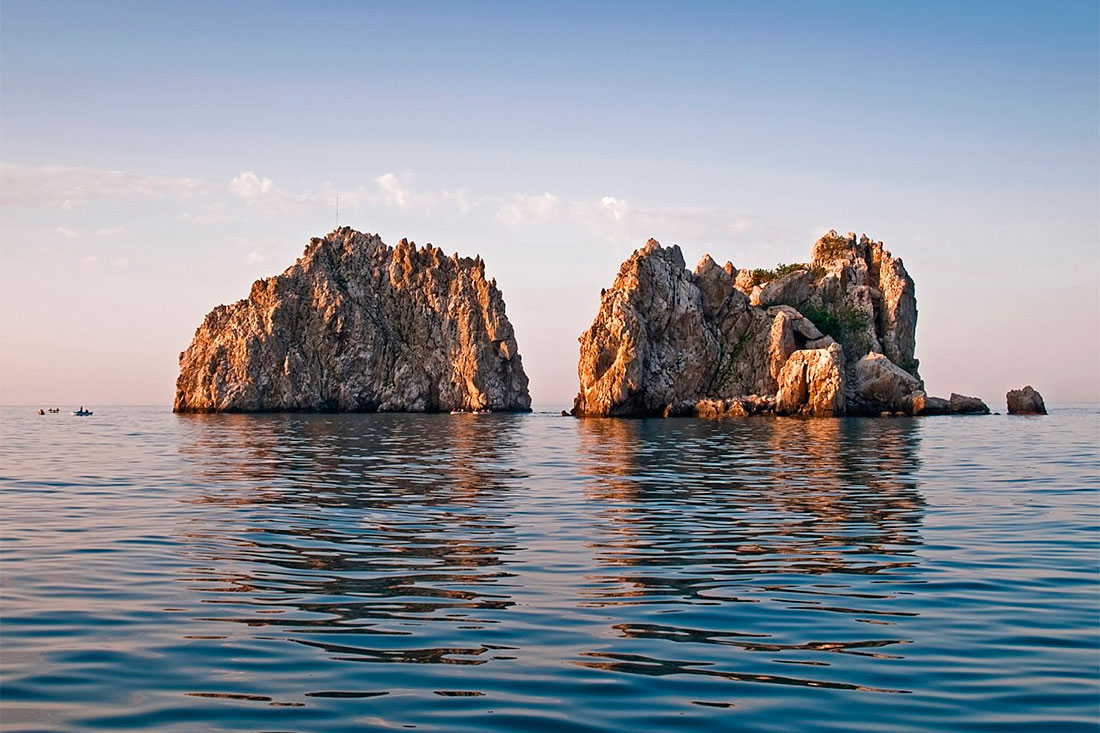 rocks-of-adalara