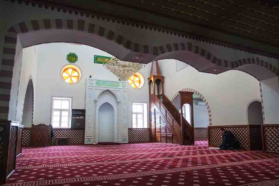 Kebir_cami_interyer-1
