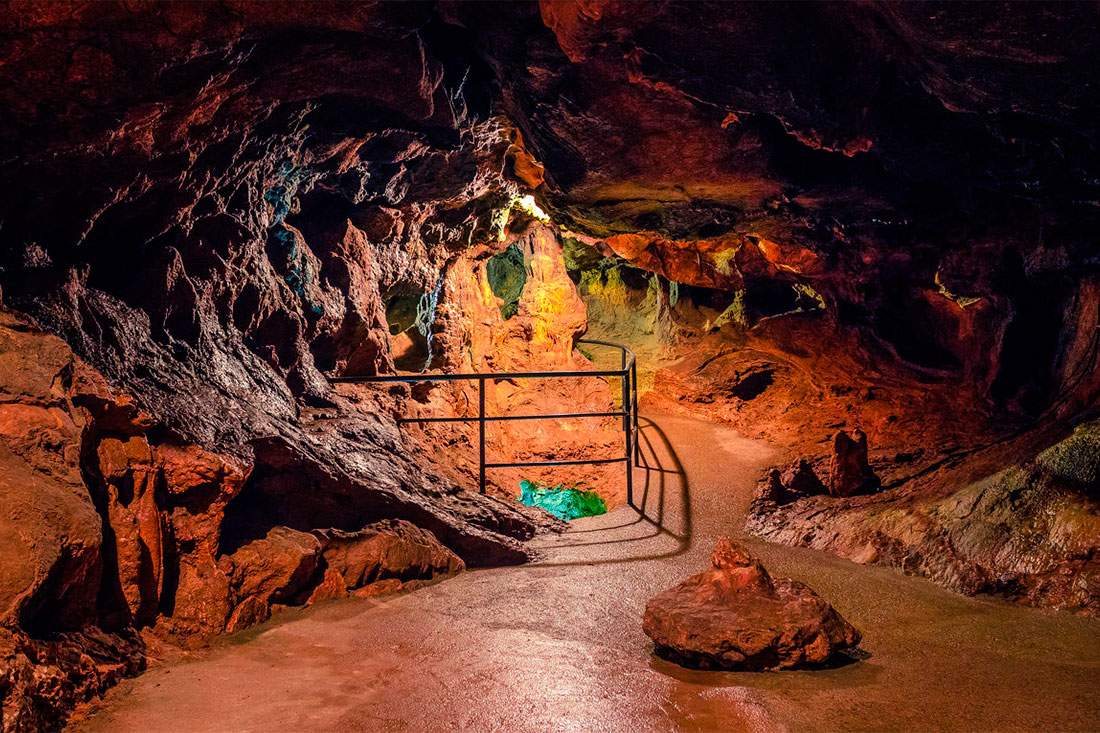 red-cave