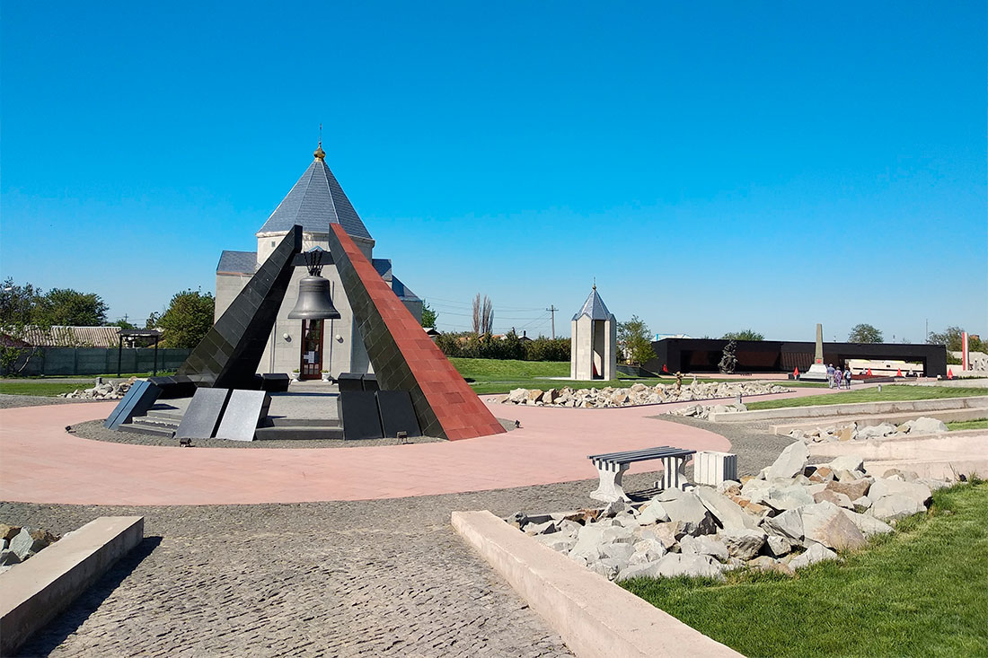 concentration-camp-at-the-krasny-state-farm
