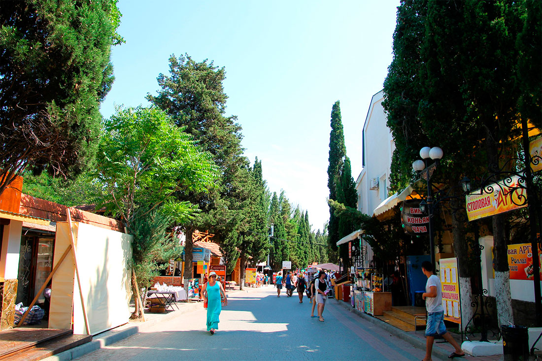 cypress-alley
